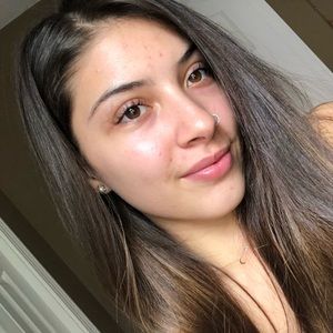 Meet your Posher, Zoë